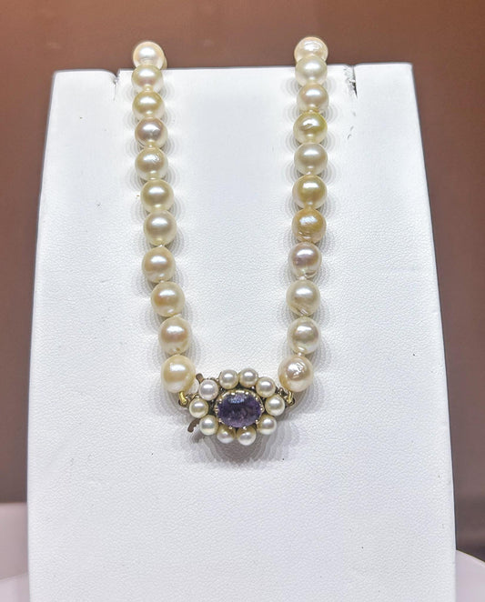 Pearl Necklace with Amethyst and Pearl Clasp