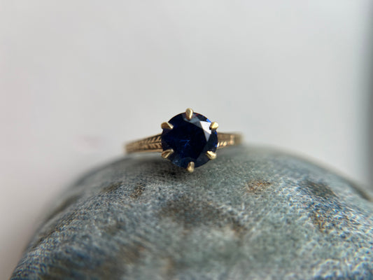 Antique Edwardian 14k Yellow Gold Sapphire Ring