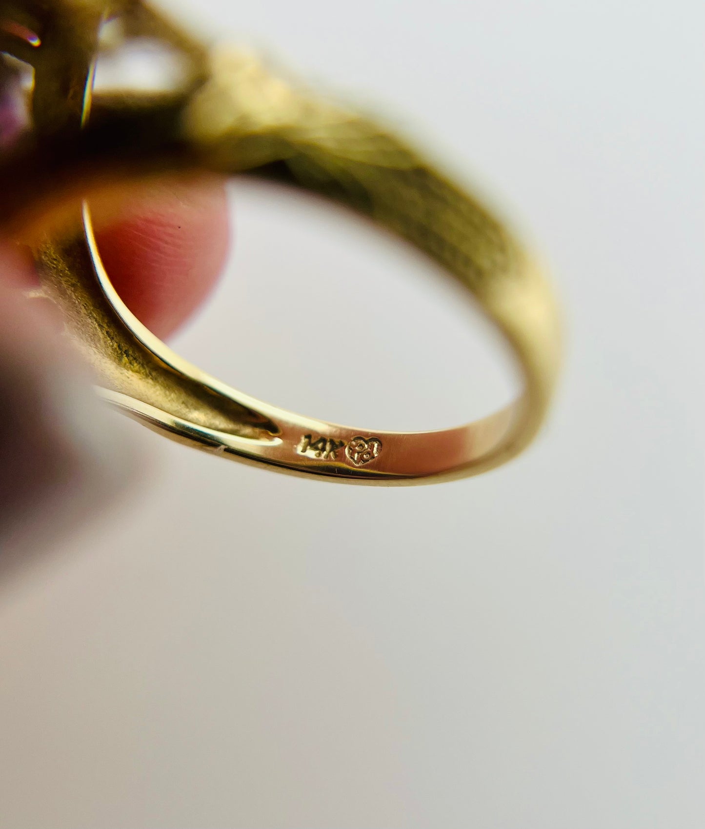 Vintage Art Deco Oval Amethyst Yellow Gold 14k