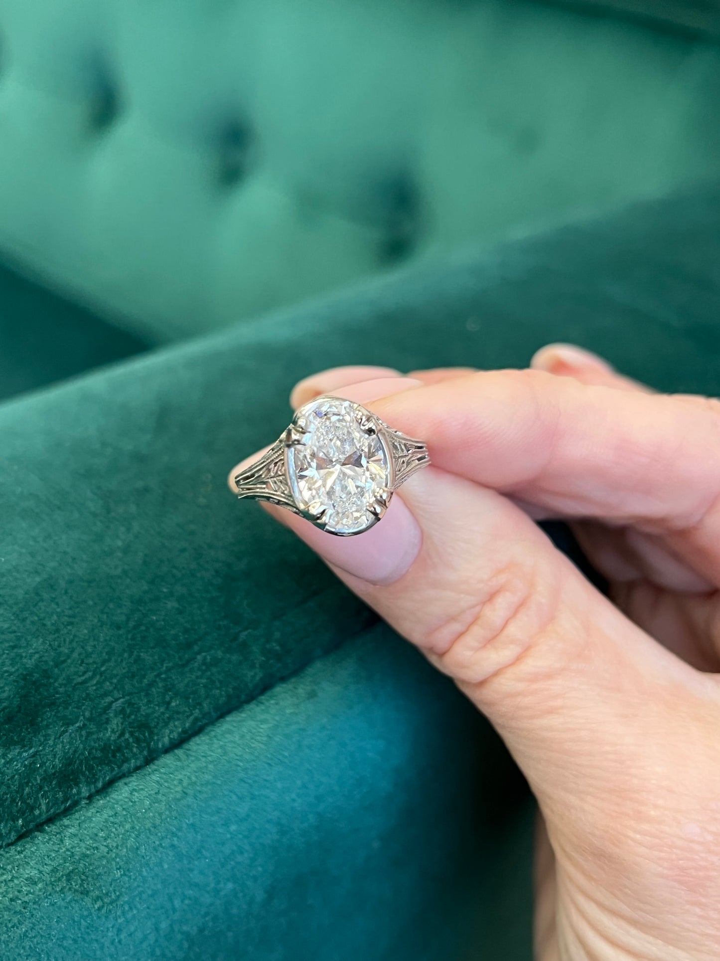 Vintage Oval Diamond Engagement Ring 3.03ct - IGI Lab Diamond