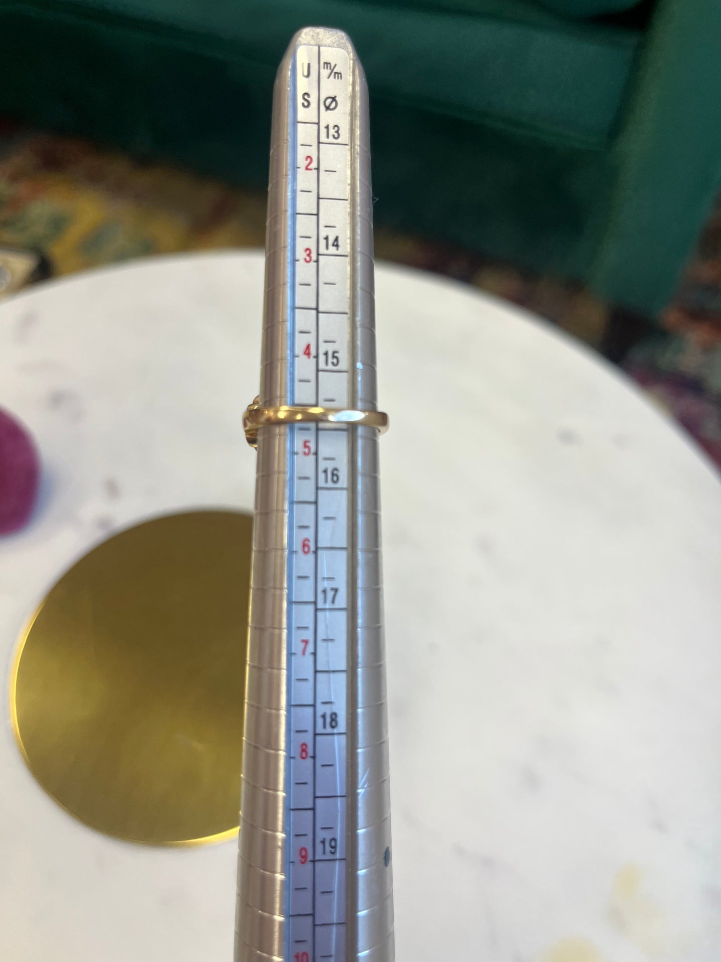 Estate three stone ring Spinel & Glass 10k