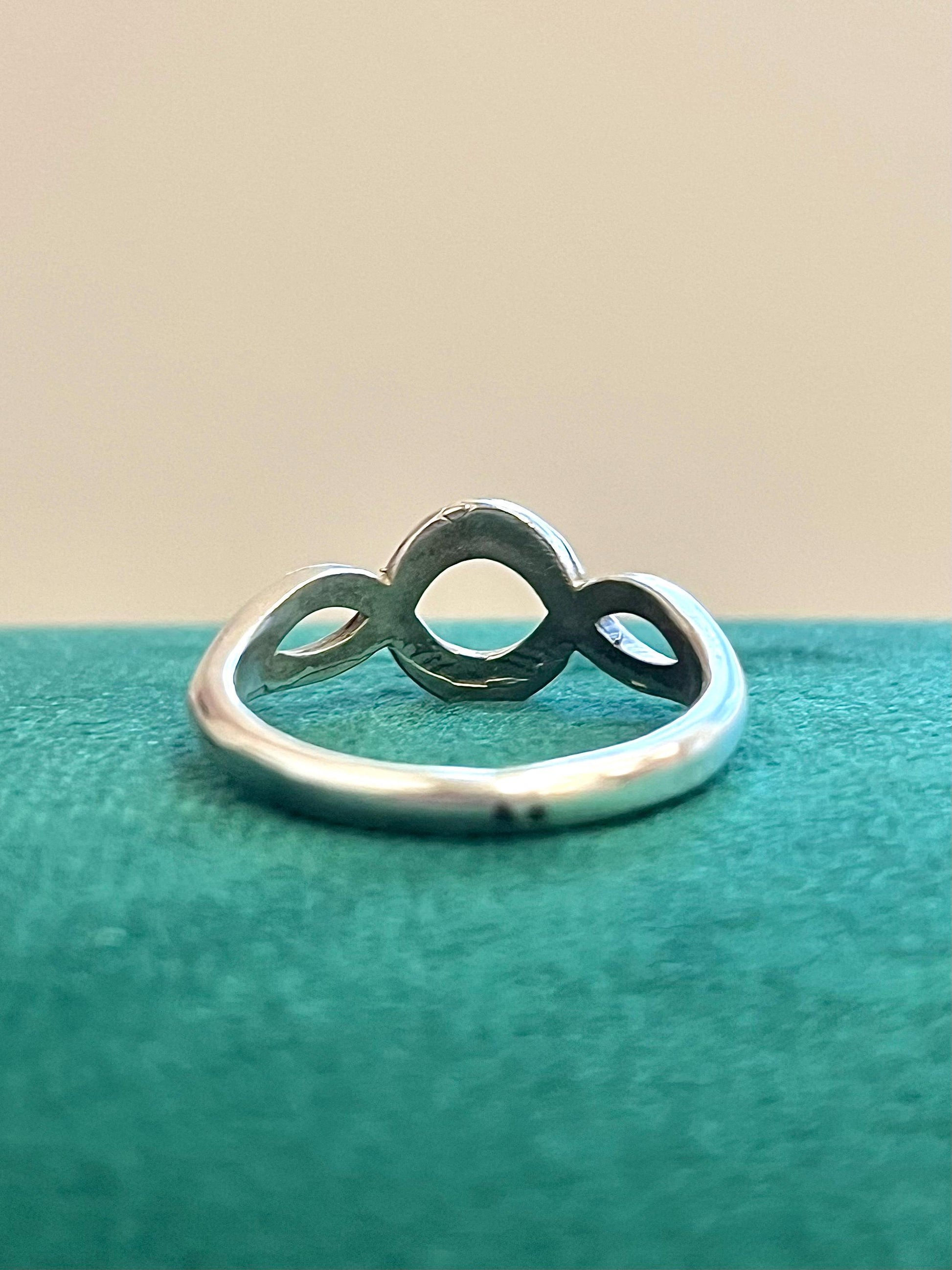 Sterling Silver Infinity ring 925
