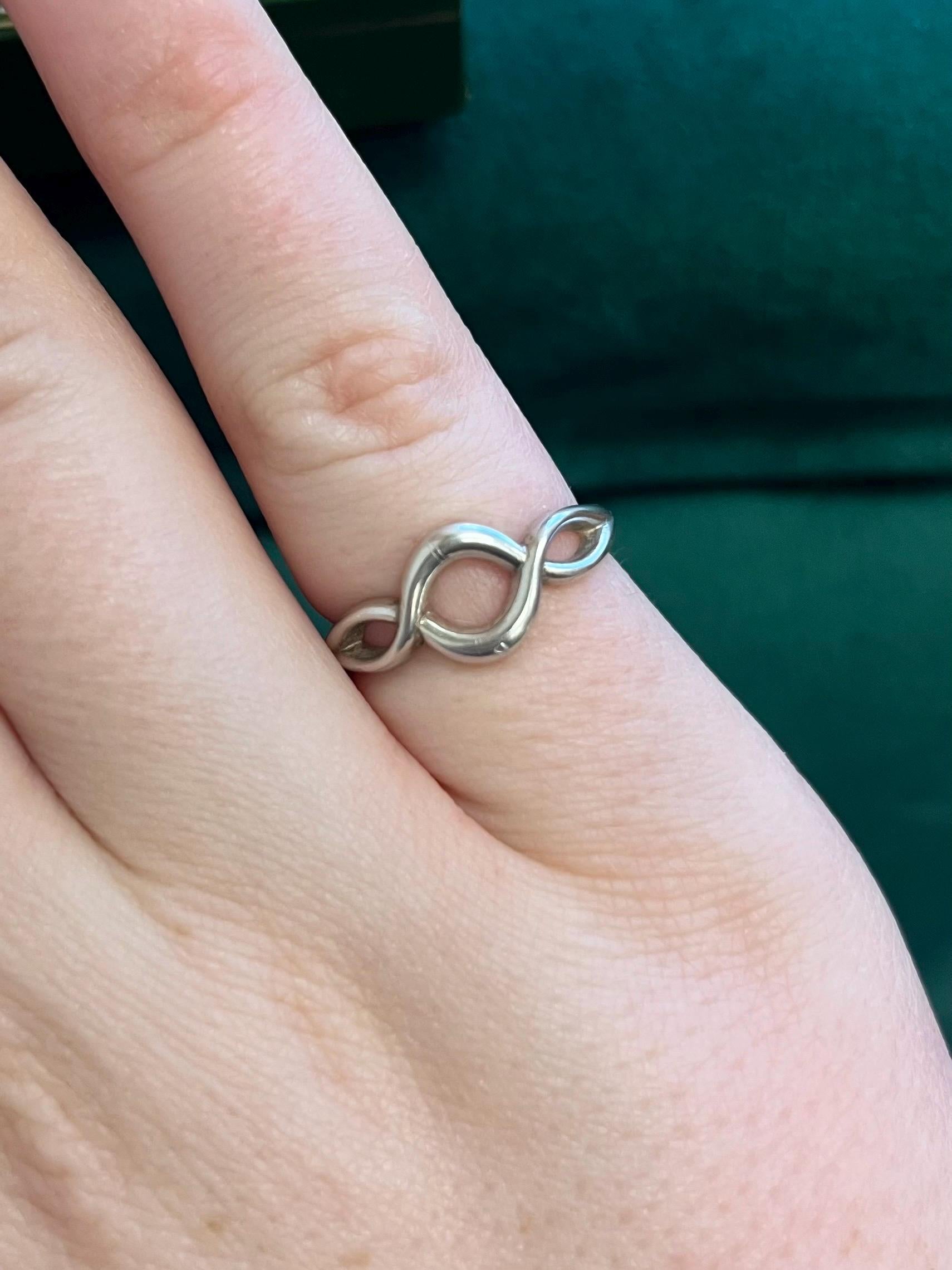 Sterling Silver Infinity ring 925