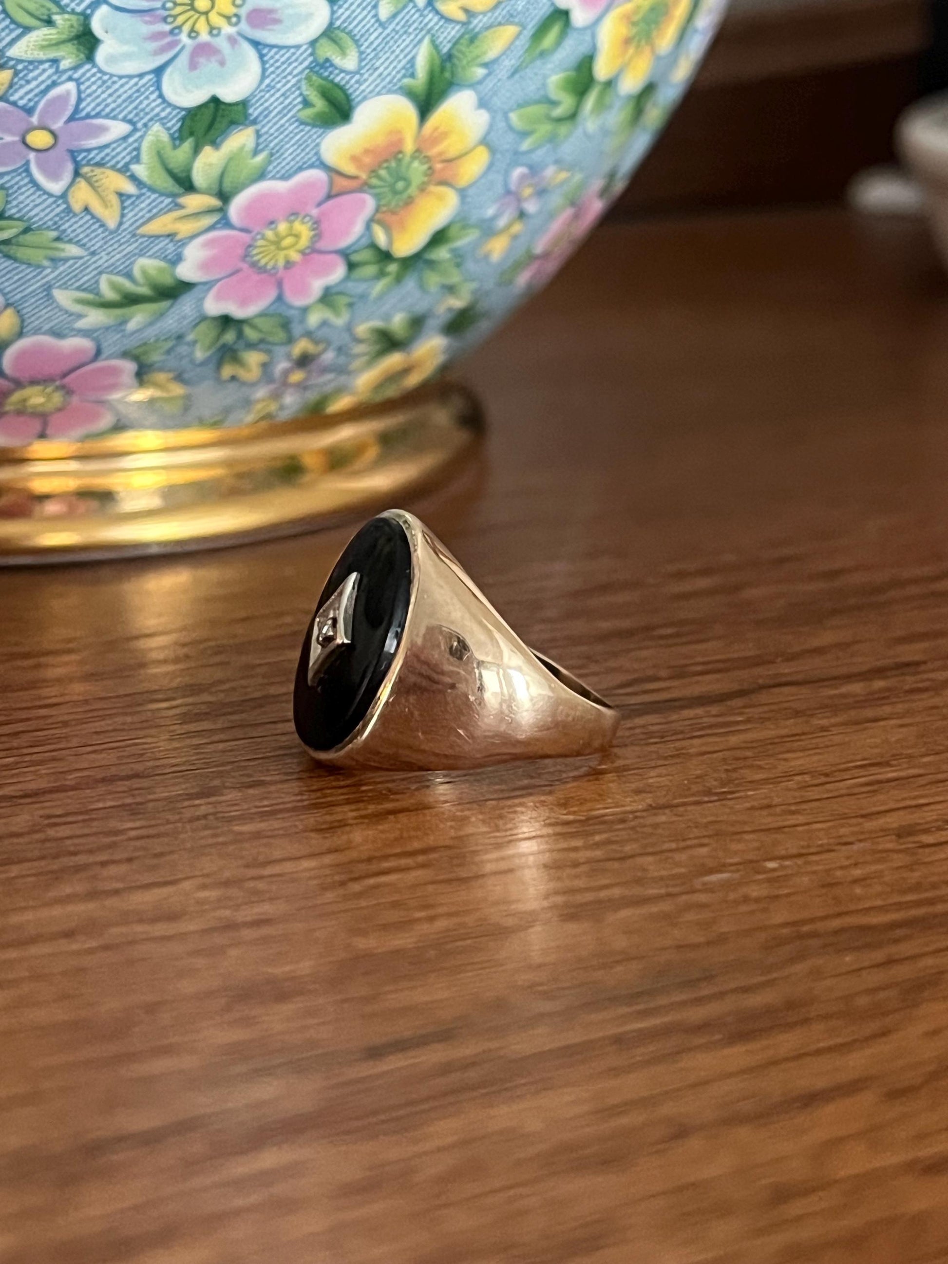 Vintage Onyx and DIAMOND Chip 10K Ring Unisex Mourning Moody