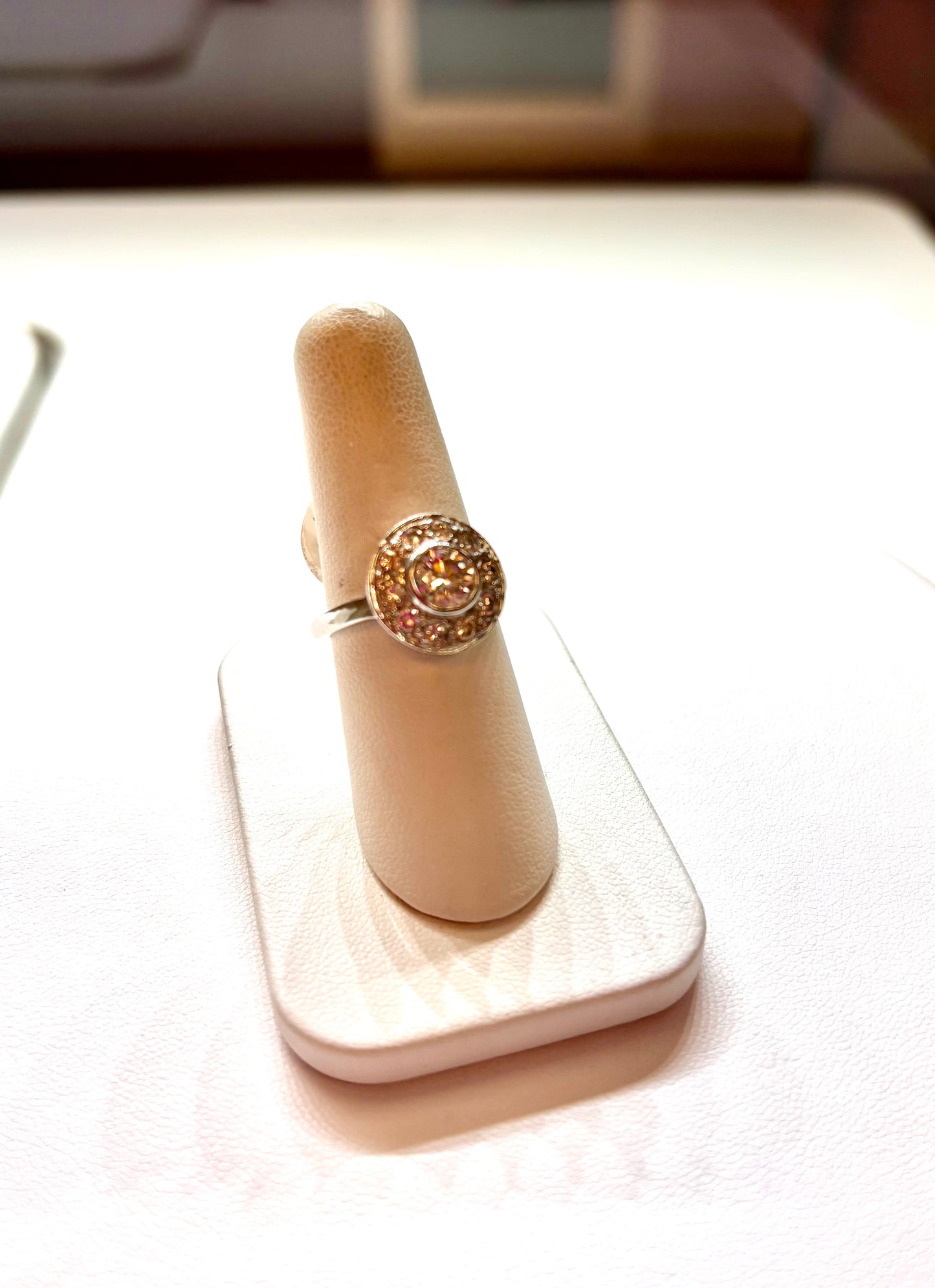 Vintage 14K 1.6ct Diamond Round Cluster Ring