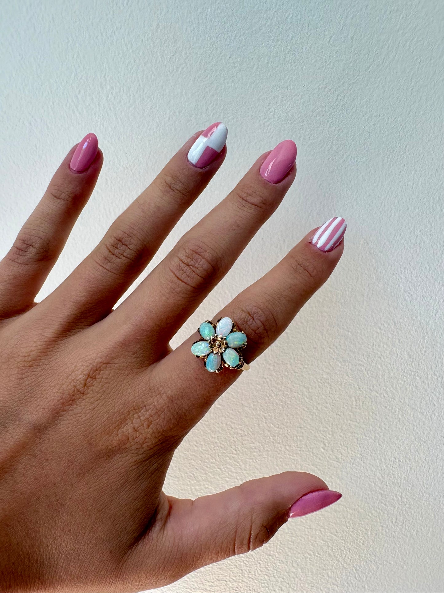 Vintage 10K Gold Opal Flower Ring