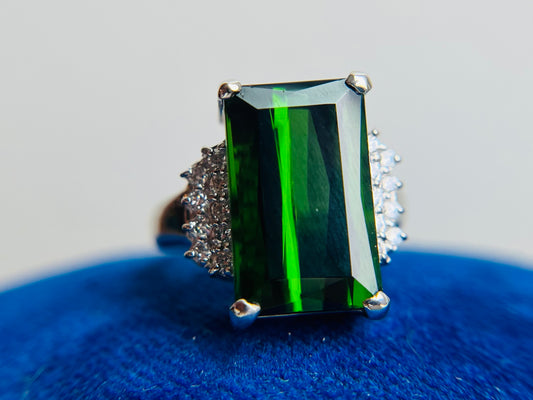 Stunning Platinum Green Tourmaline and Diamond Statement Ring