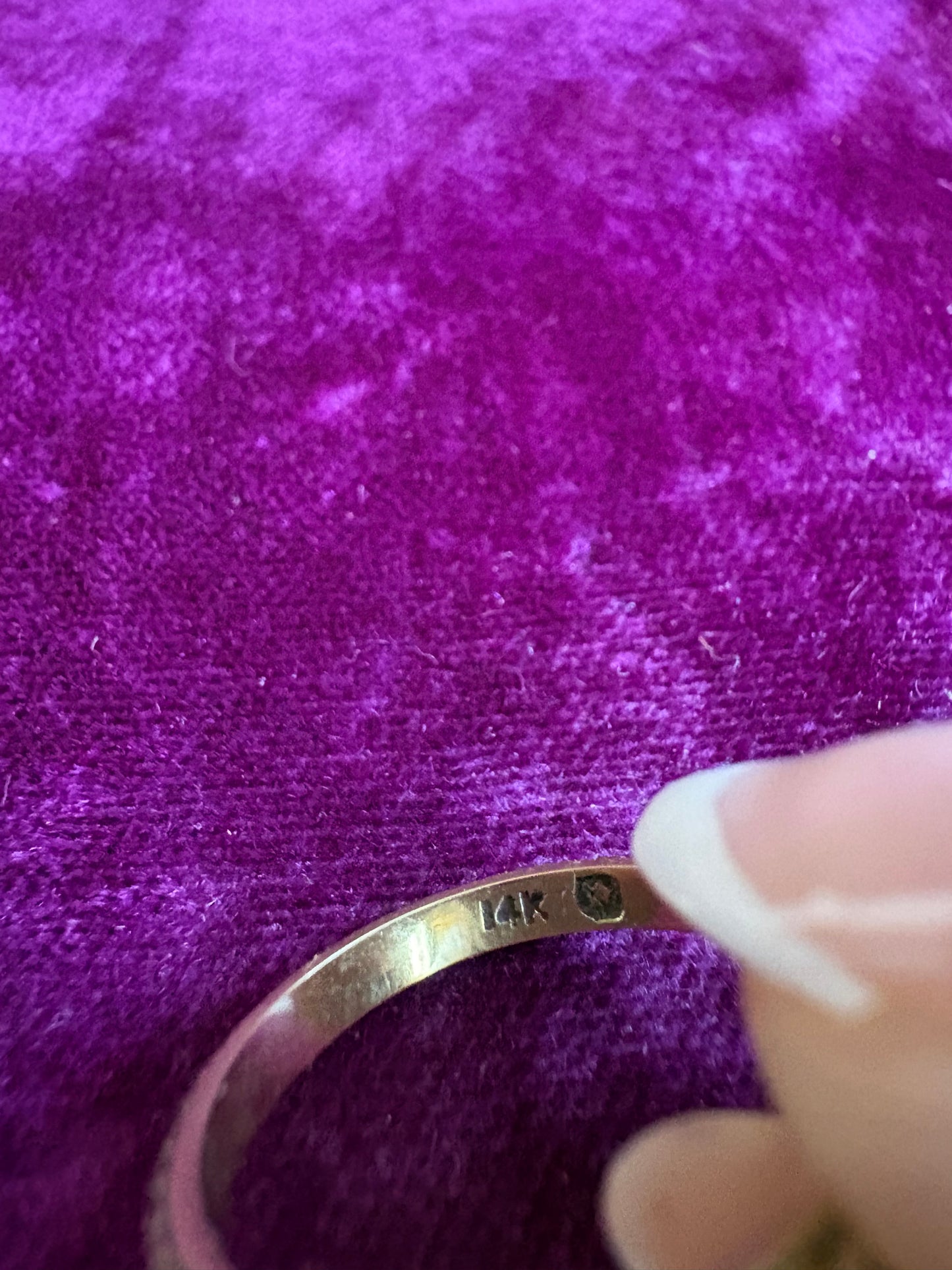 14K Yellow Gold Vintage Engraved Band Ring
