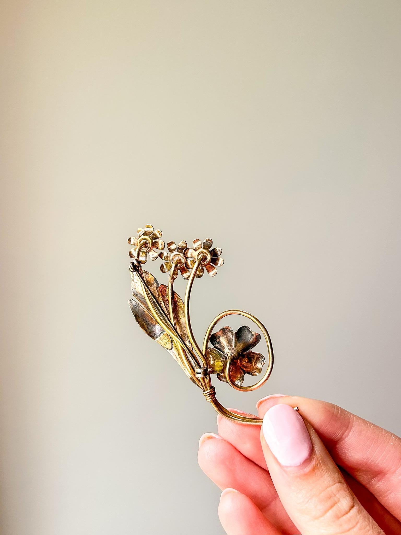Vintage Floral Gold Filled 1/20 12K Brooch with Red Stone Van Dell